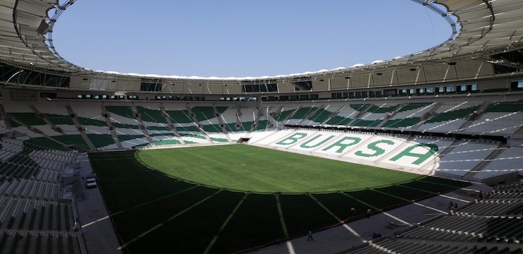 Timsah Arena Anadolu derbisi ile açılıyor!