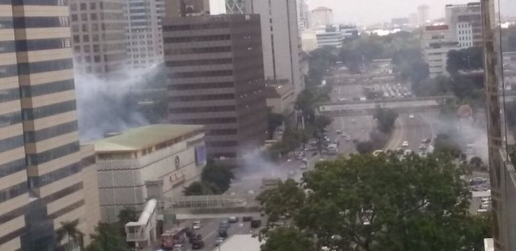 Endonezya'nın başkenti Cakarta'da saldırı!