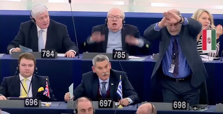 Avrupa Parlamentosu'nun seviyesi iyice düştü!