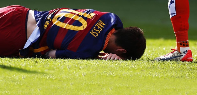 Barca şokta!.. Messi sakatlandı!.. 6 hafta sahalarda yok!.. 