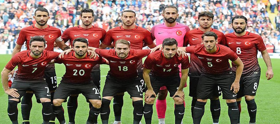 EURO 2016'da ay yıldızlı ekibi Türk polisi koruyacak
