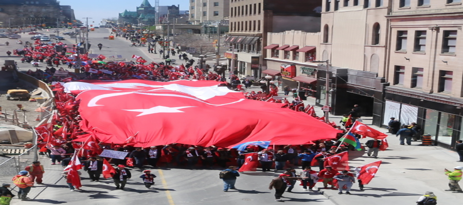 Kanada’da binlerce Türk ‘Ermeni yalanına hayır’ dedi
