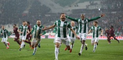 Timsah Arena'da ilk maç: Bursaspor 4 - 2 Trabzonspor