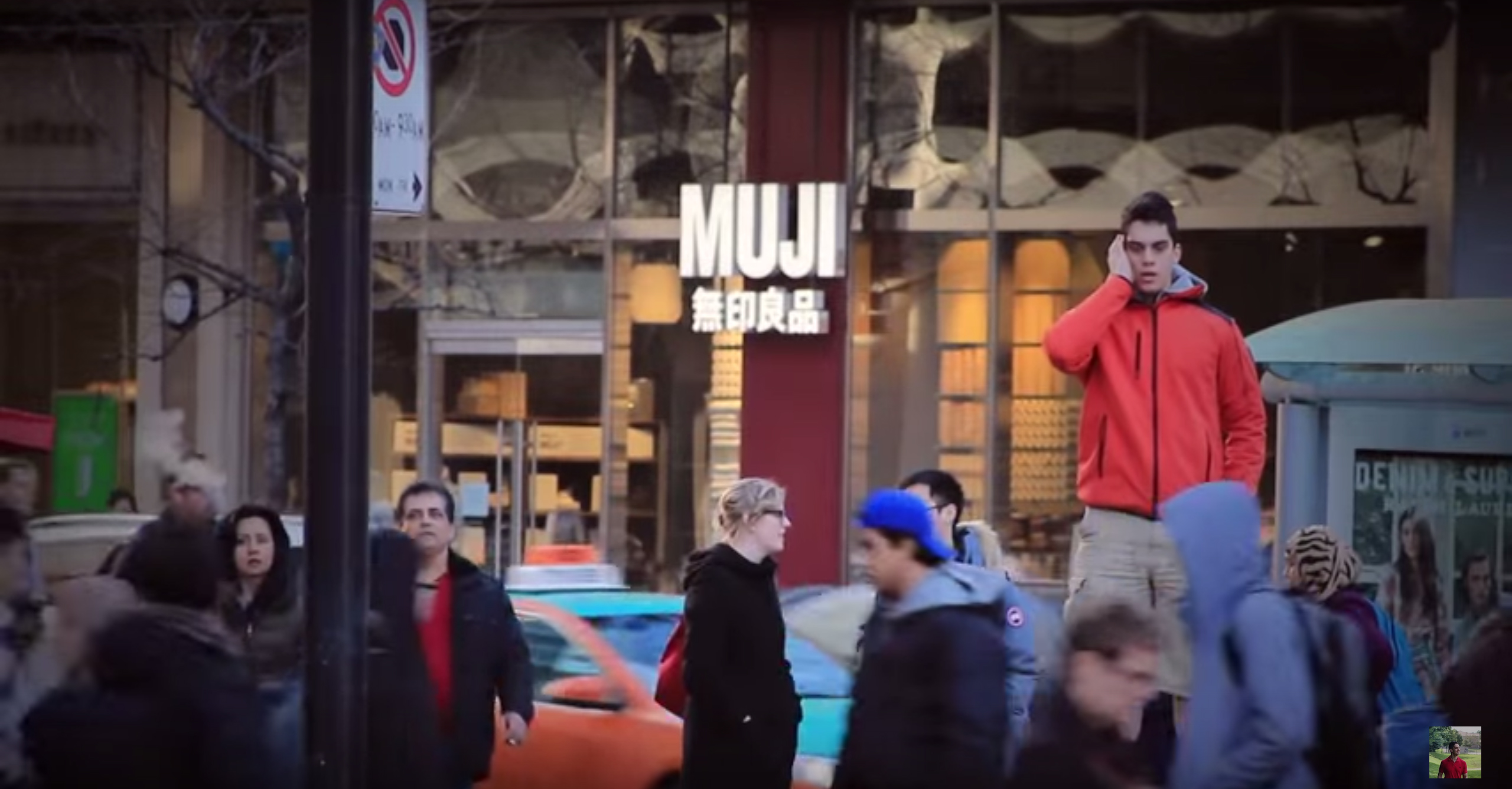 Toronto sokakları ezanla inledi..