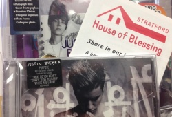 Justin Bieber bu kez hayır için konser verdi