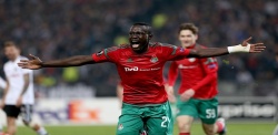 Niasse çılgın anlaşma ile ada yolunu tuttu!