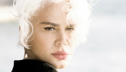 Sezen Aksu yine geliyor..