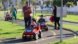 Akademisyenlerden '3 çocuğa' destek