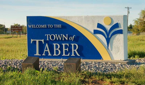 taber-welcome-sign